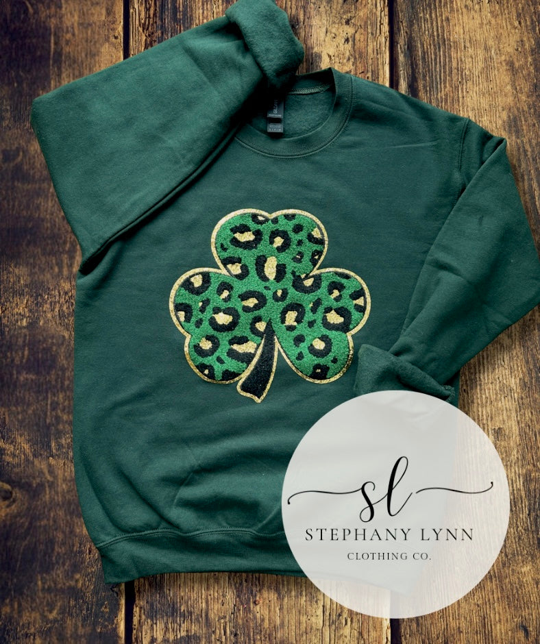 Chenille clover crewneck